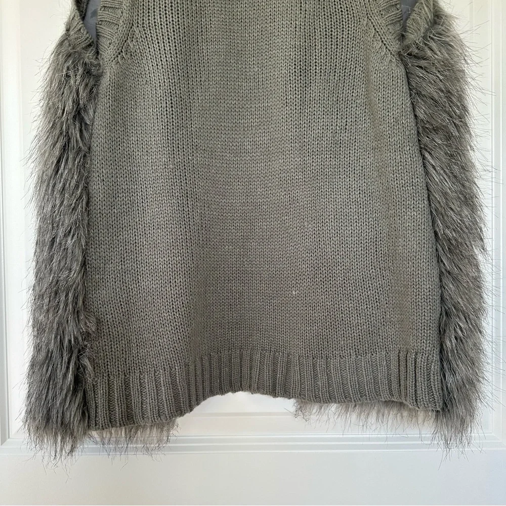 Xhilaration Gray Faux Fur Vest - Picture 9 of 11